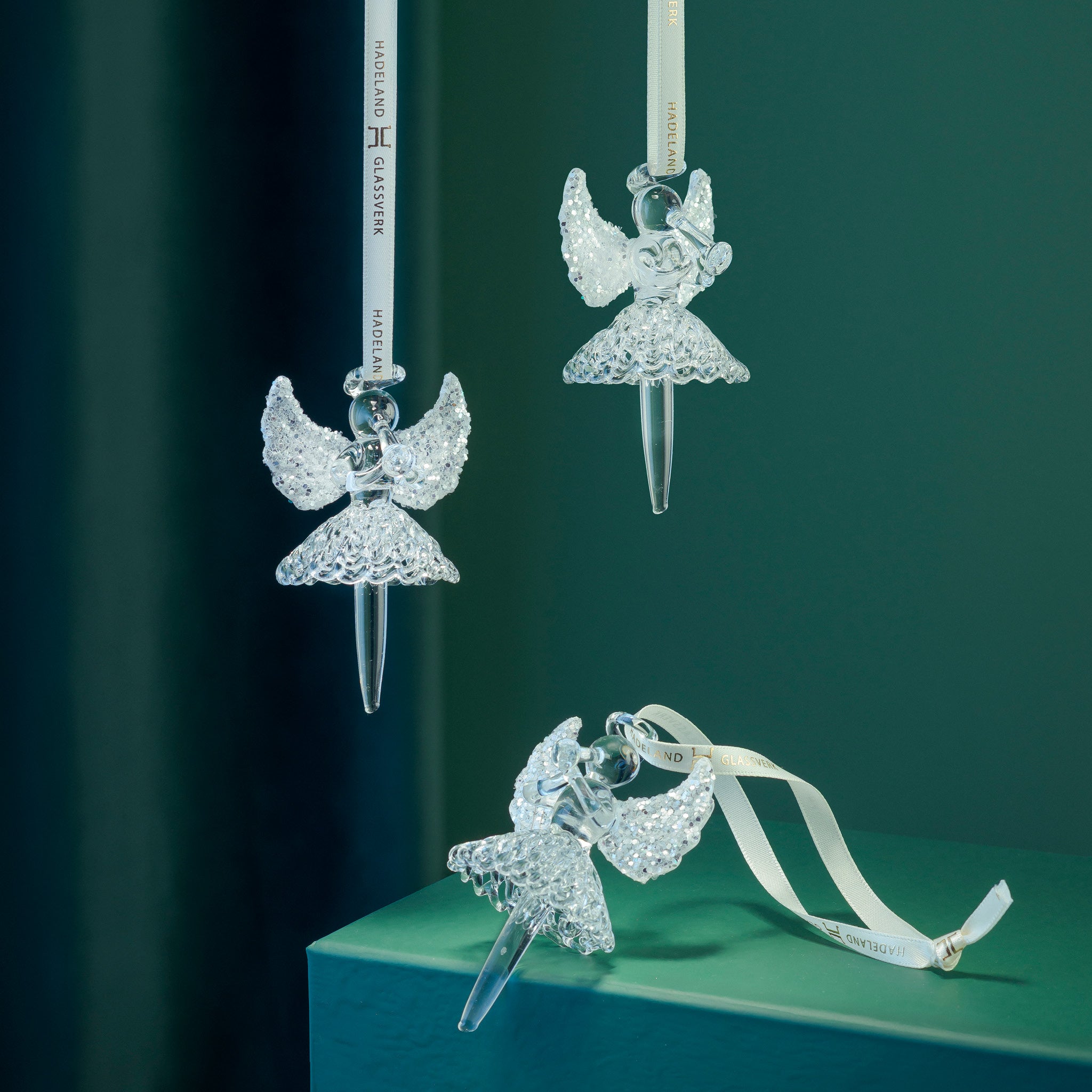 ハデランド社のクリスタルのオブジェ Glass Angels – Hadeland Glassverk