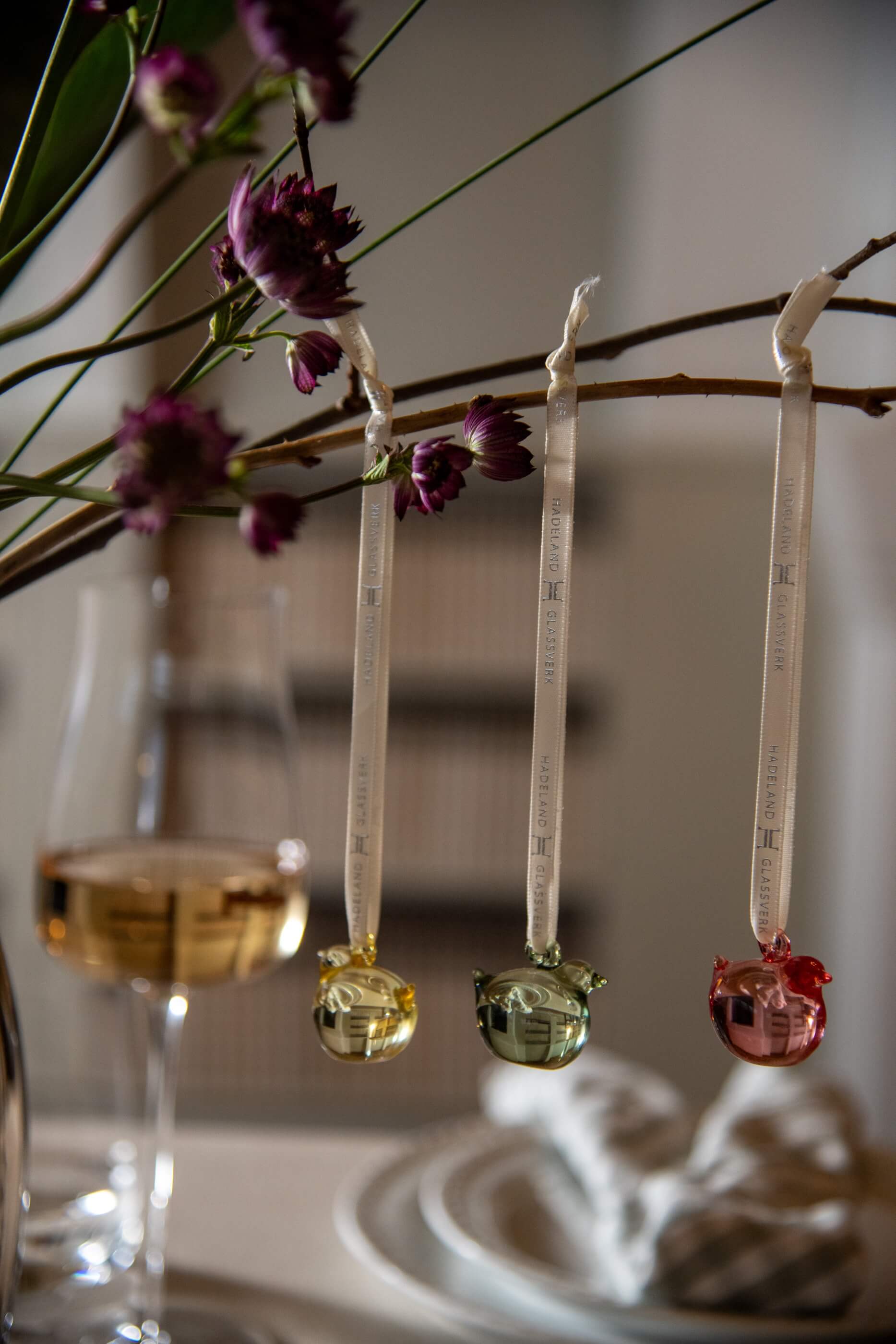 CHICKS HANGING 3 PCS