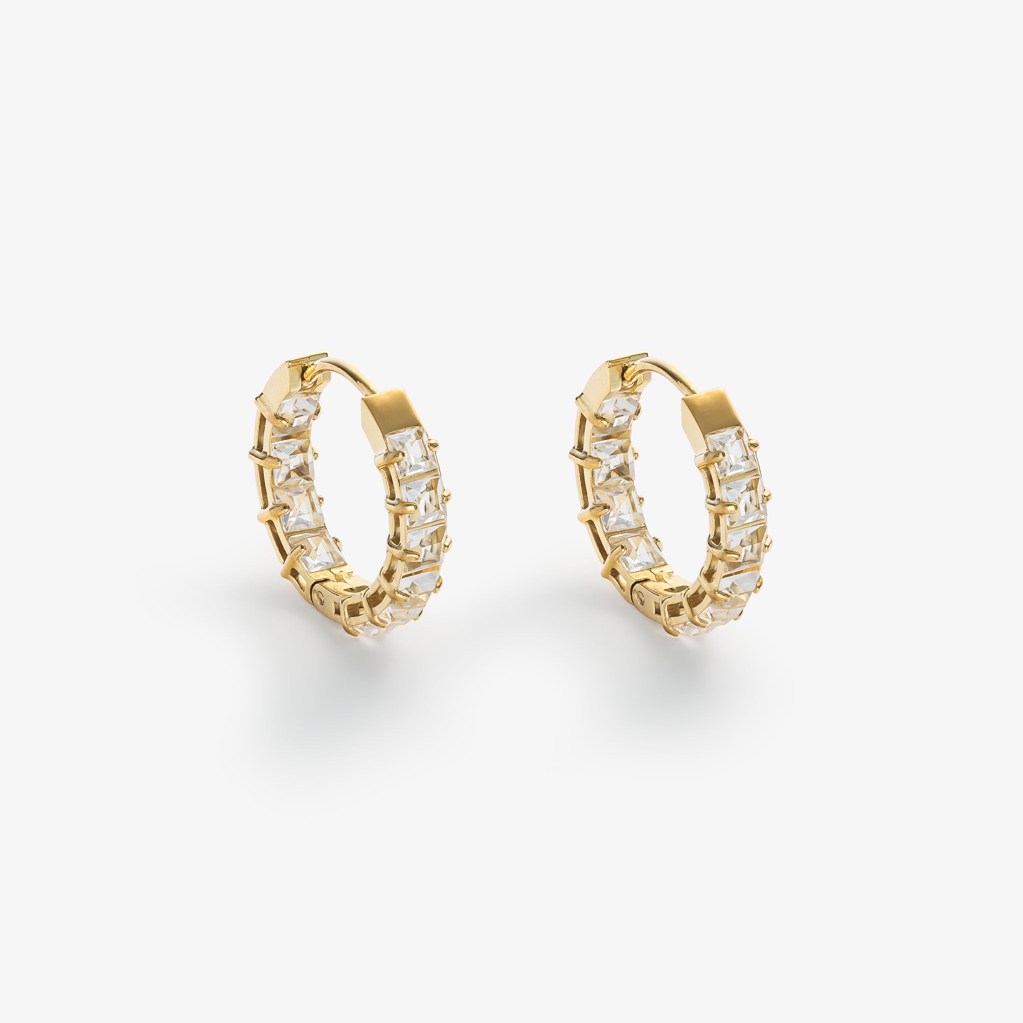 VERA ØREDOBBER KLAR