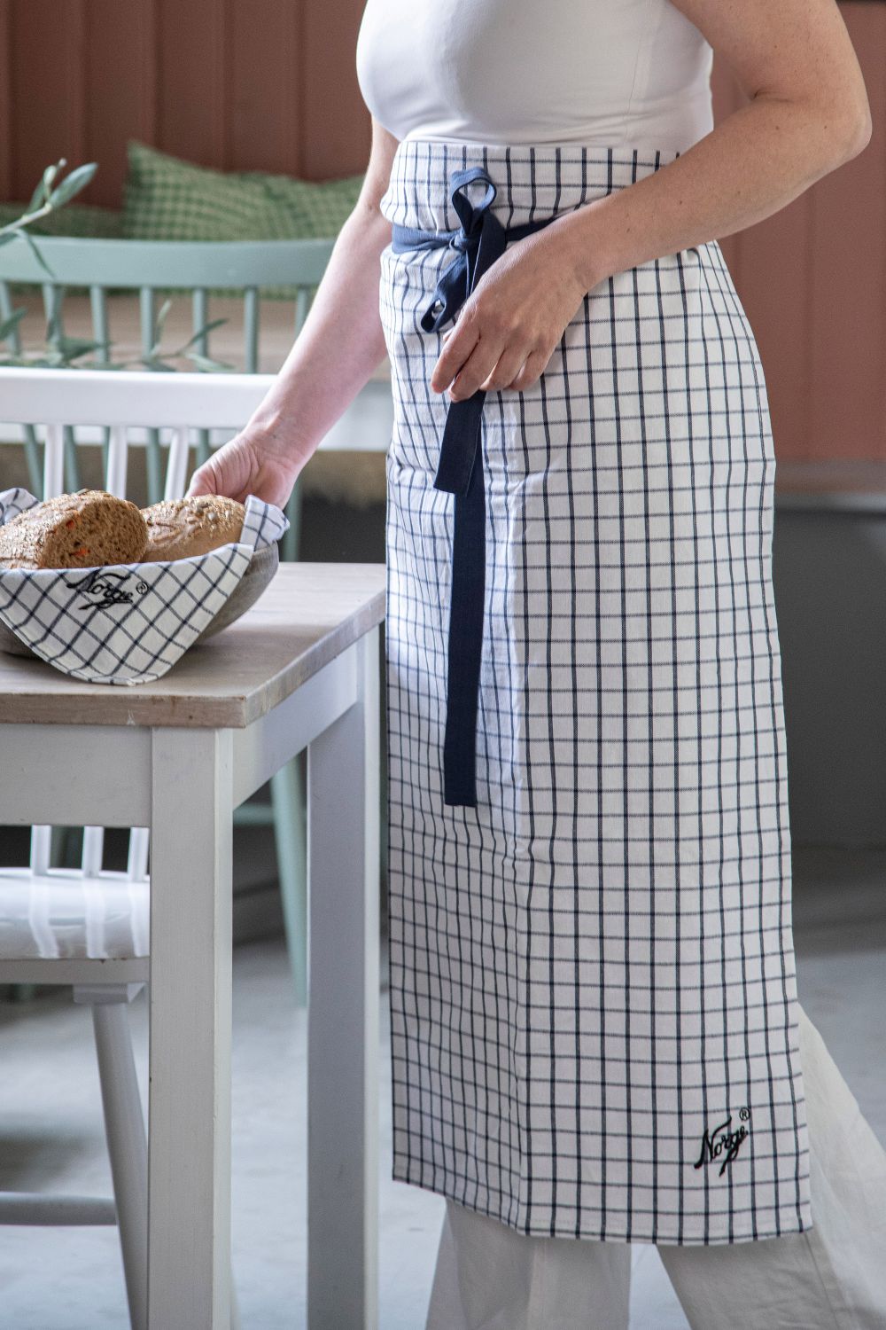 NORGESGLASSET APRON 90X70 CM BLUE