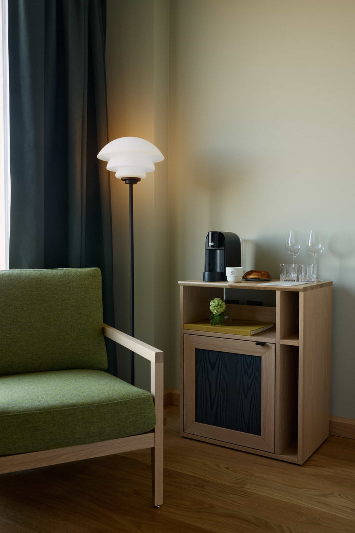 Arkiv 4006 gulvlampe på Wood Hotel Bodø
