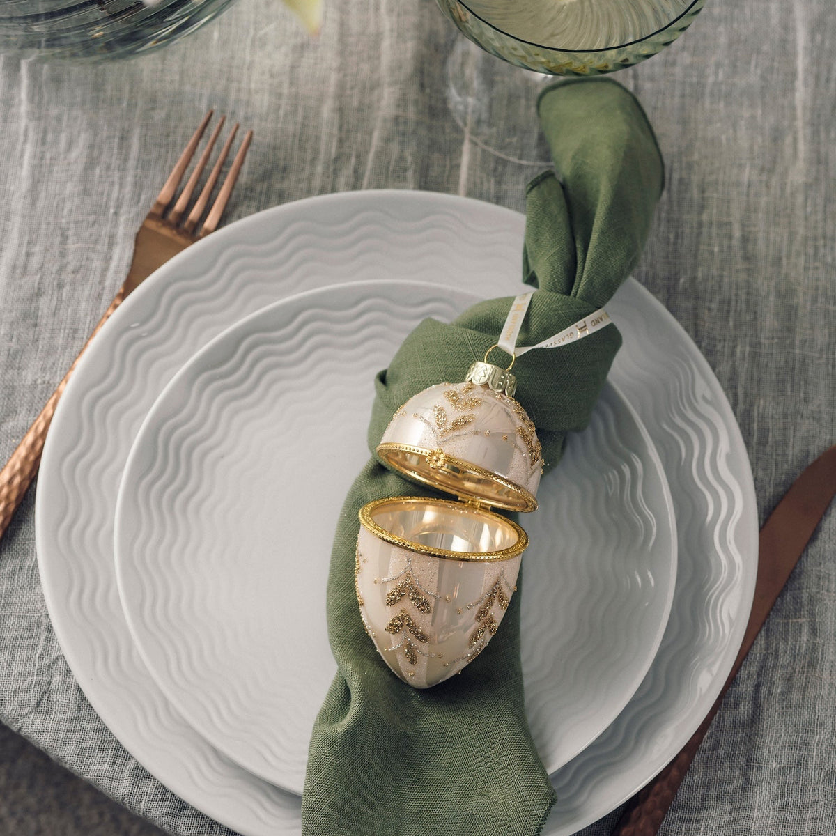 CHRISTMAS EGG ORNAMENT WITH LID 8.5 CM GOLD