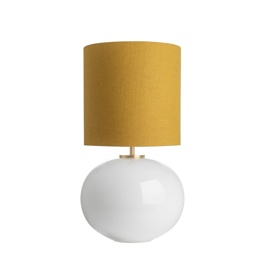 SENJA Bordlampe Hvit 30*30 Gul skjerm